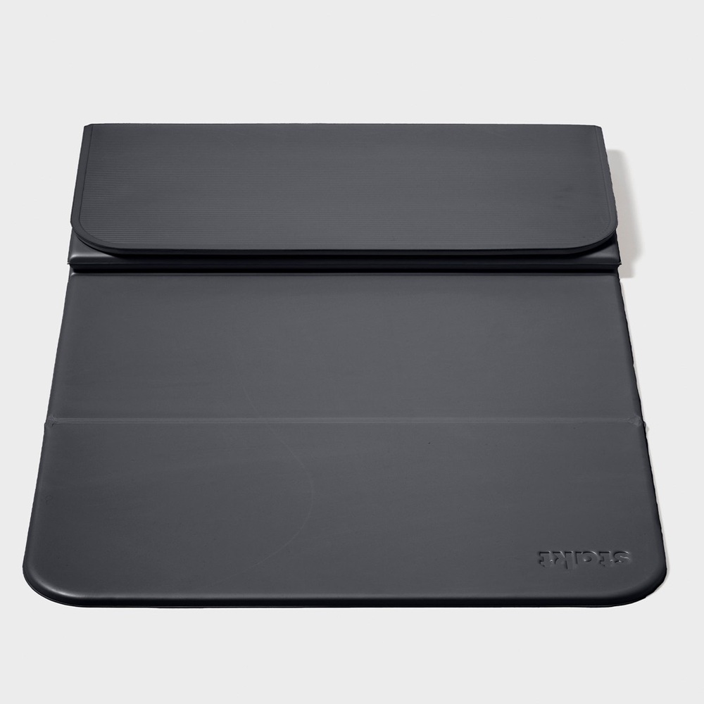 The Stakt Mat - Color is called Iron